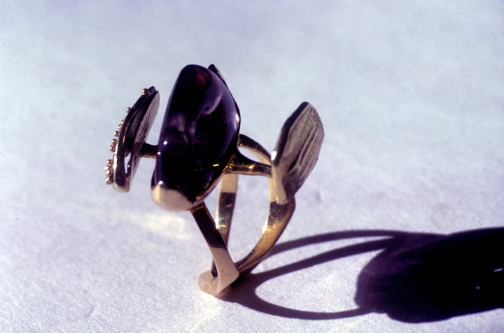 Toza, ring, gold and amethyst, made for Ruth, 1960s