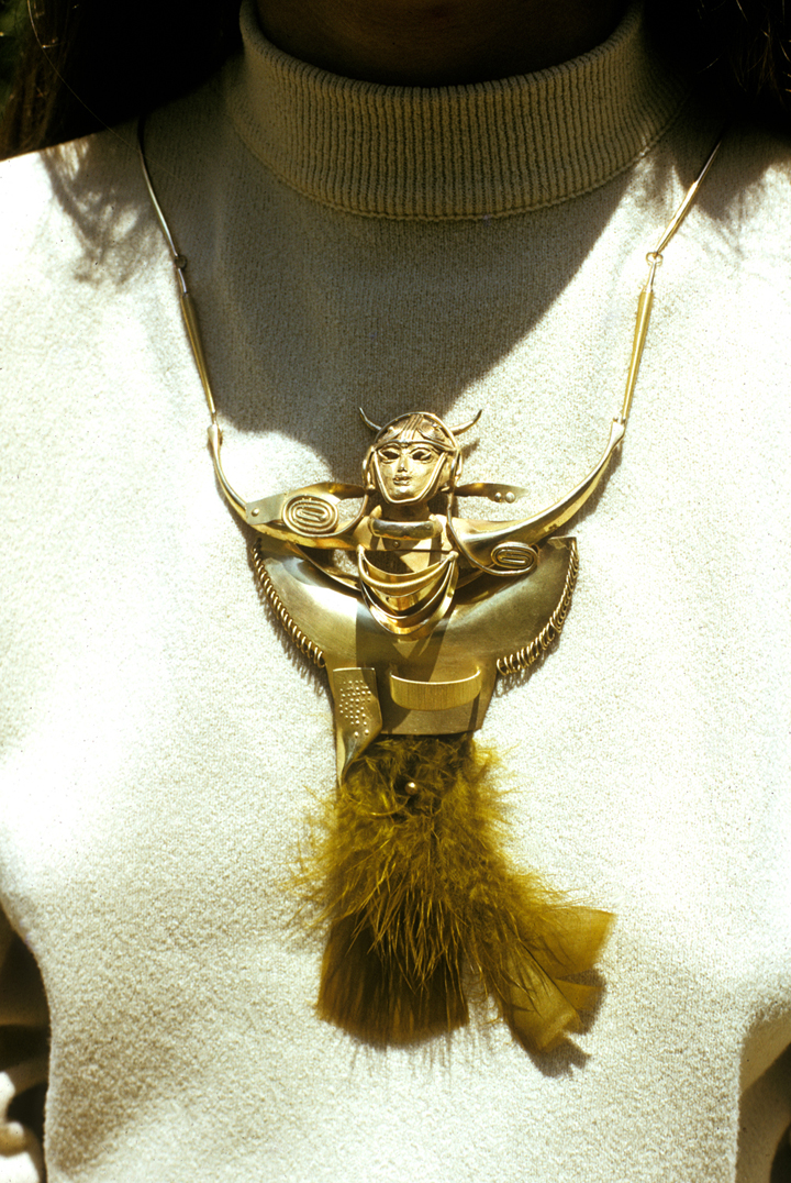 Toza, pendant, gold with feathers, 1970s